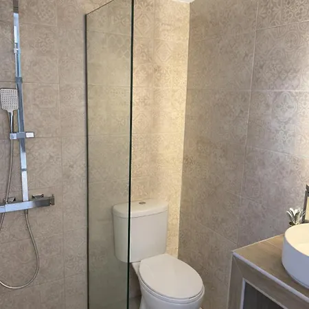 Downtown Skala Retreat Private Pool Prime Location 빌라 *