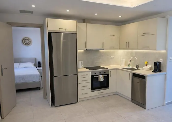 빌라 Downtown Skala Retreat Private Pool Prime Location *