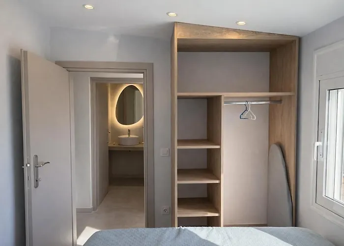 빌라 Downtown Skala Retreat Private Pool Prime Location