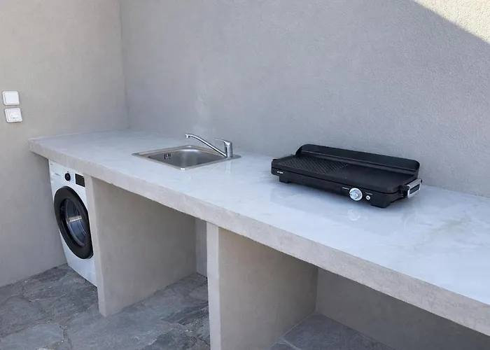 Downtown Skala Retreat Private Pool Prime Location 빌라 *